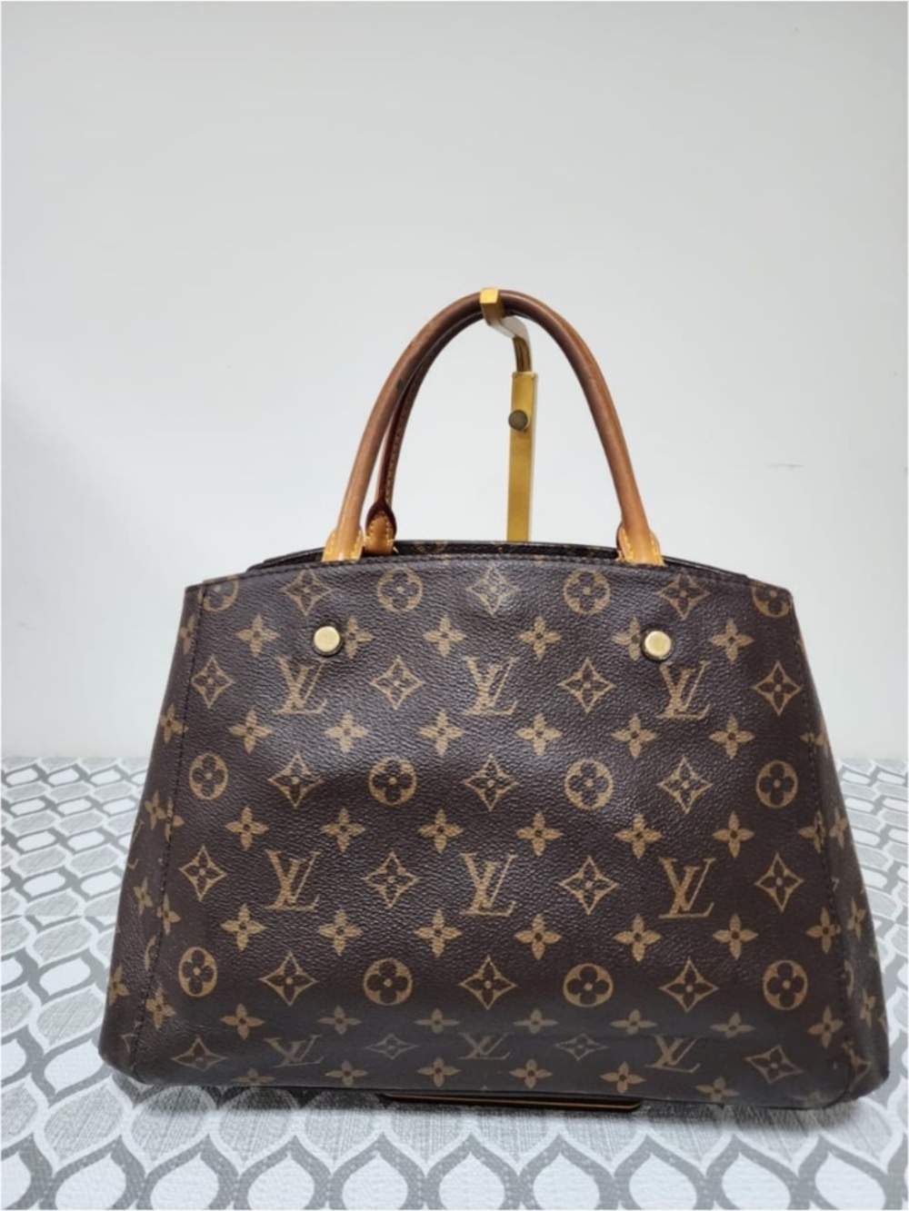 Authentic LOUIS VUITTON Monogram Canvas Montaigne MM Bag Brown